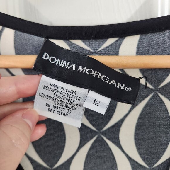 Donna Morgan V-Neck Mock Wrap Short Sleeve Dress - Picture 3 of 10